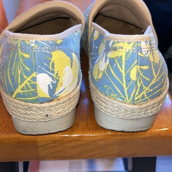 EXCELLENT CONDITION DANSKO VICTORIA TAHITI FLORAL CANVAS CLOG EURO 39/SIZE 9 - Picture 8 of 12